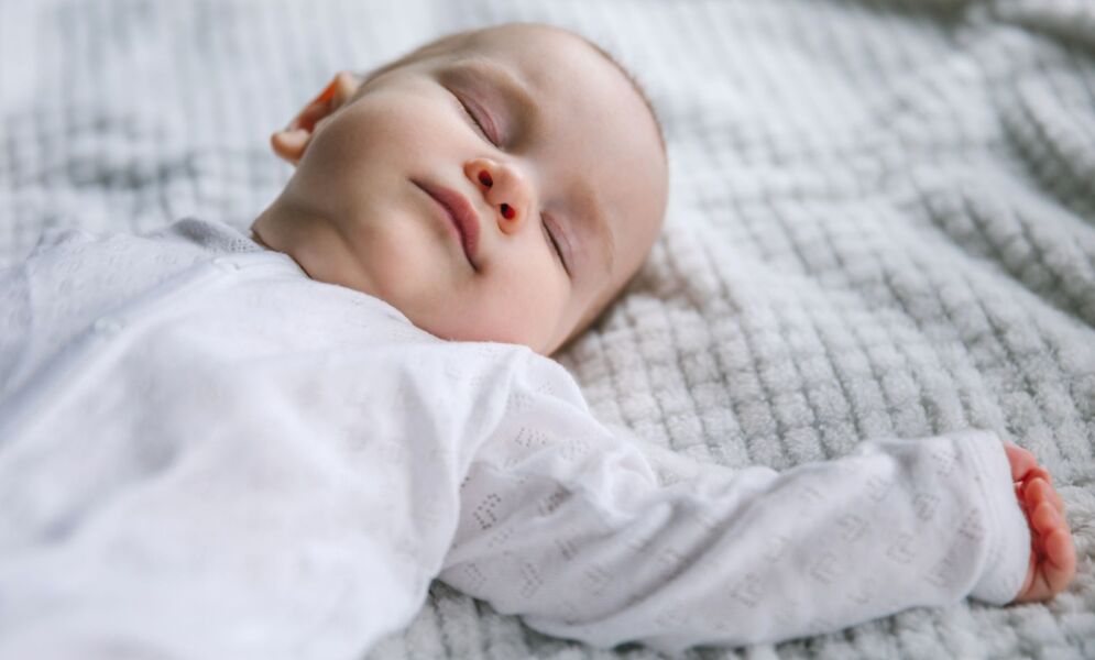 Les effets du bruit blanc sur le sommeil sur le bébé