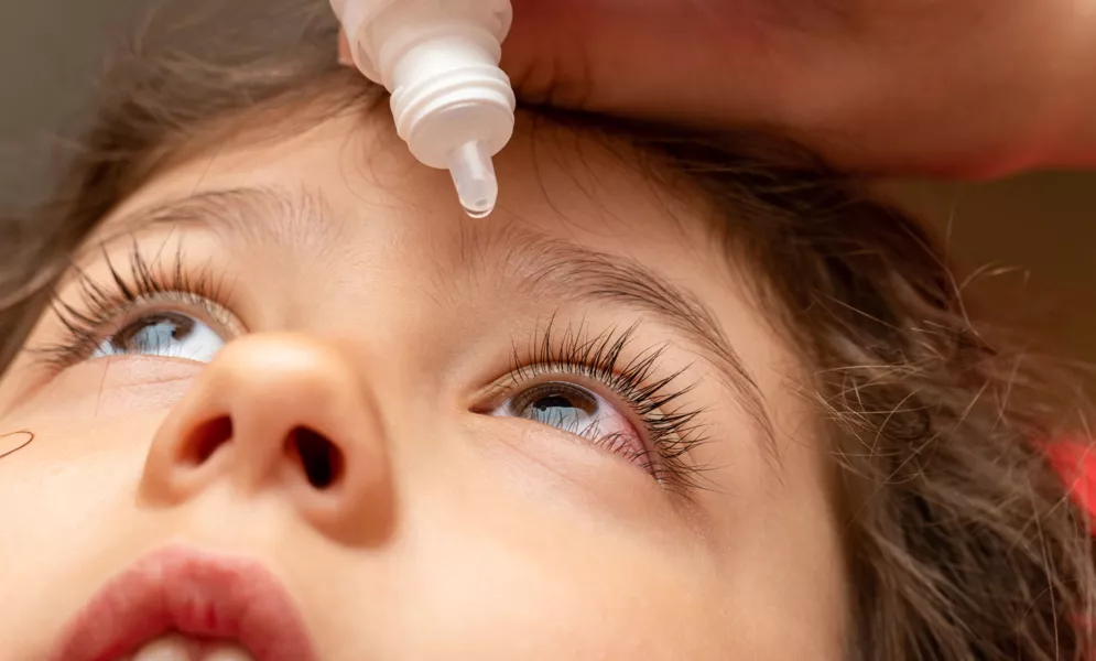 Was tun bei einer Bindehautentzündung bei Kindern © vitalis83 - AdobeStock.com