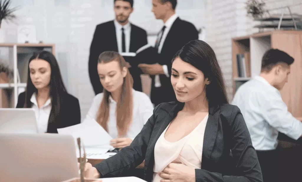 Arbeitsrechte als Schwangere © freeograph - AdobeStock.com