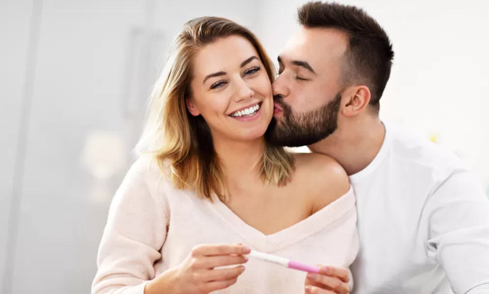 Schwanger: Wir erwarten ein Baby © Kalim - AdobeStock.com
